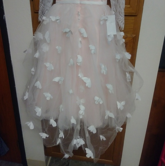 Light pink butterfly dress - Picture 7 of 8